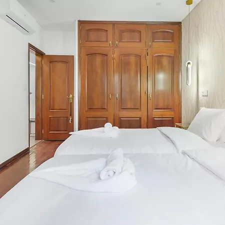 Top Apartment * אמאדורה