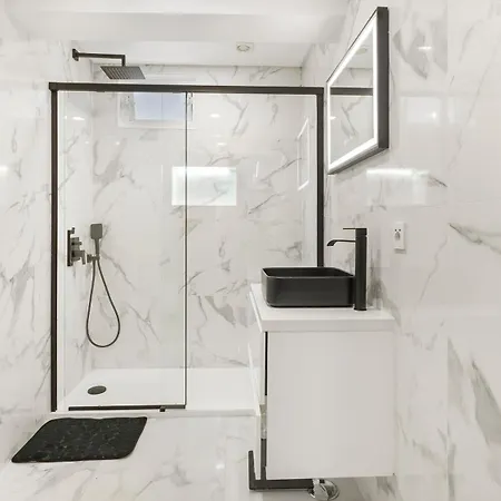 Top Apartment